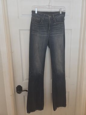 Buckle Black Bootcut Women's Dark Wash Jeans With Distressed Hem. 27x34